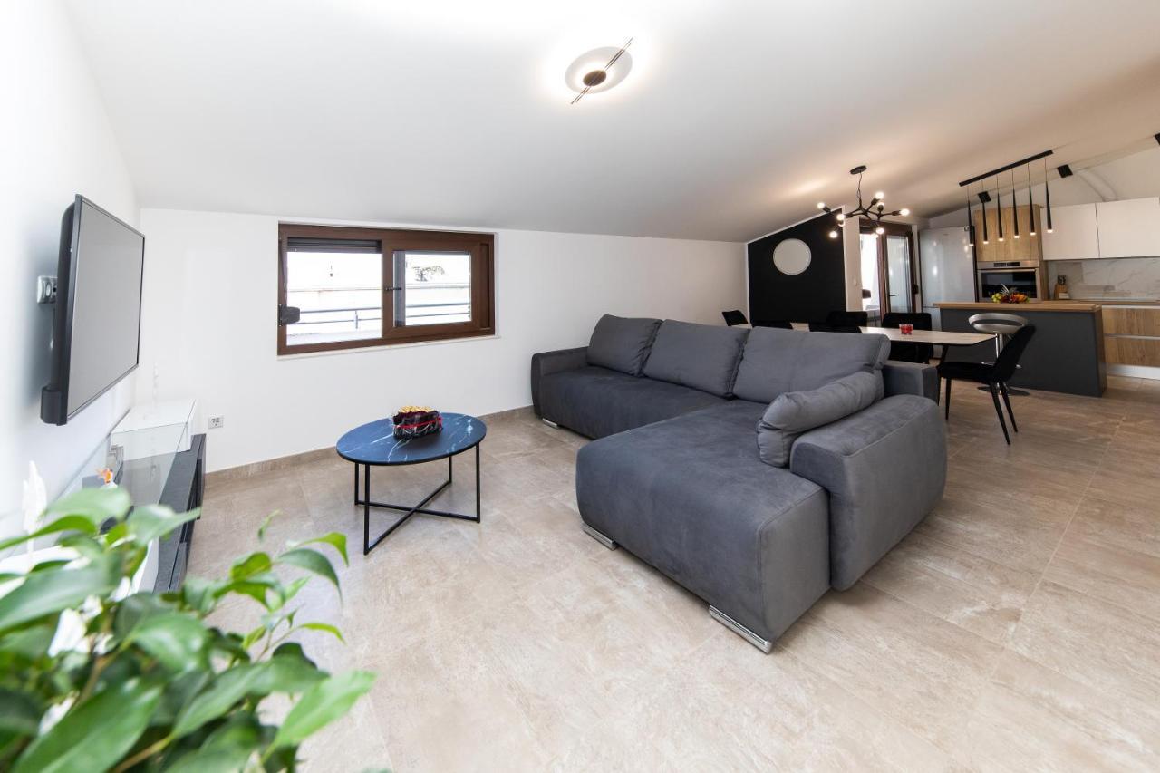 Apartman Gulin Crikvenica Exterior photo